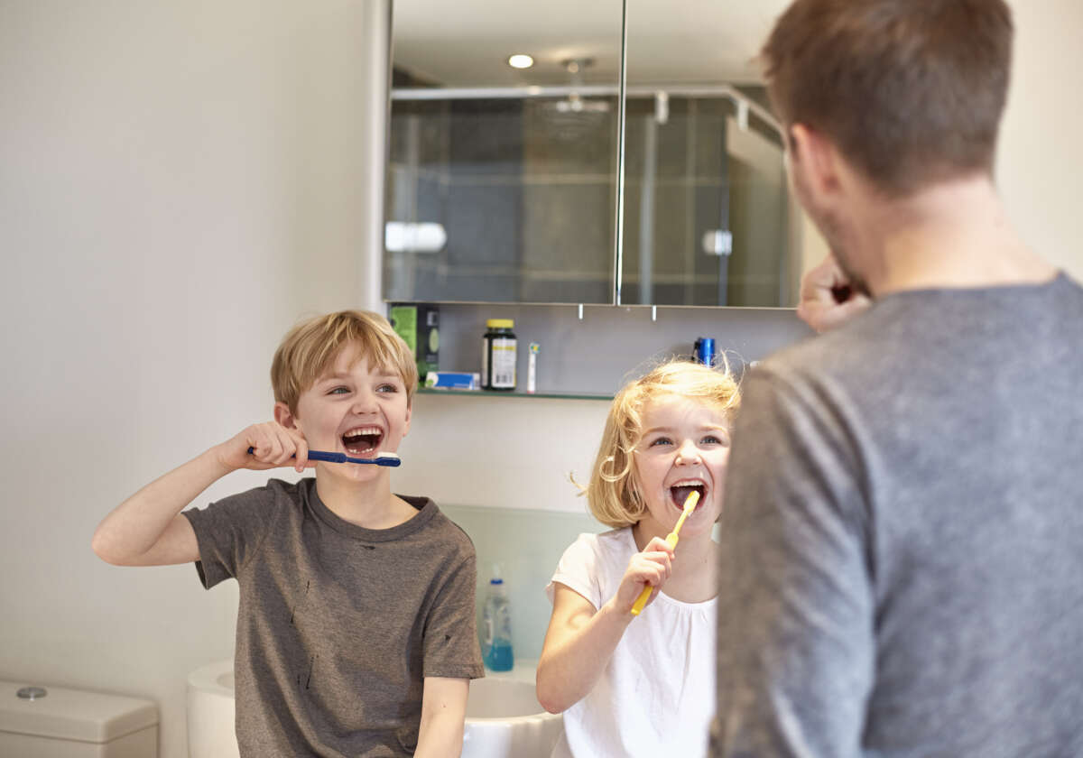 mycie zębów dziecka