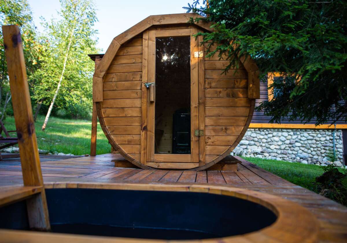 Jak zbudować saunę w ogrodzie?