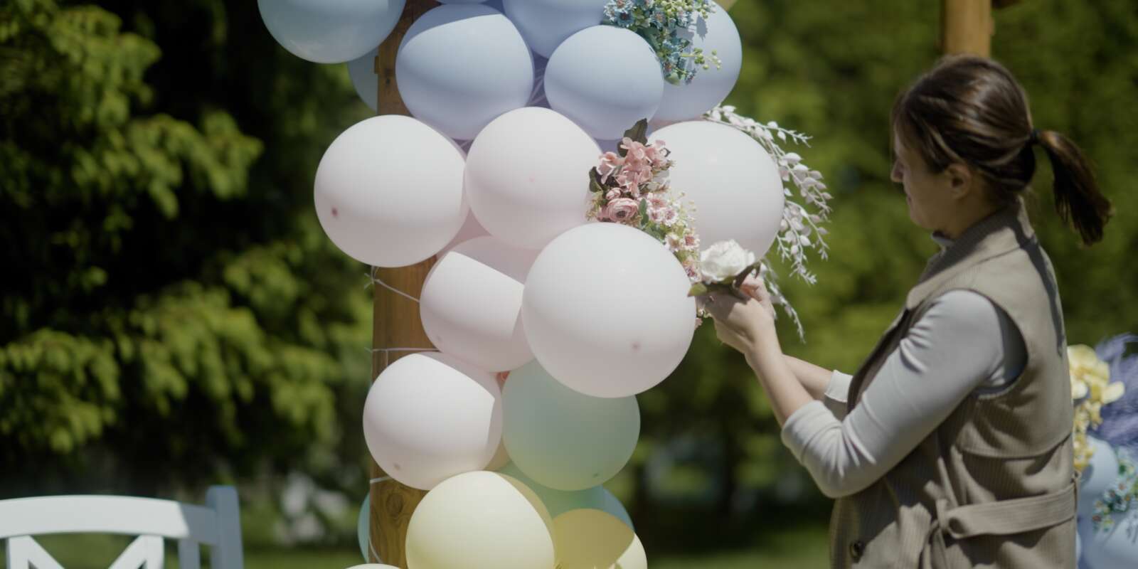 Dekoracje balonowe na wesele w plenerze